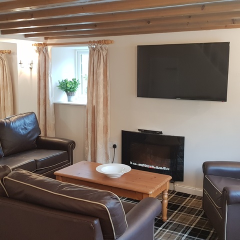 Newly Refurbished Vineyard Vale Cottage